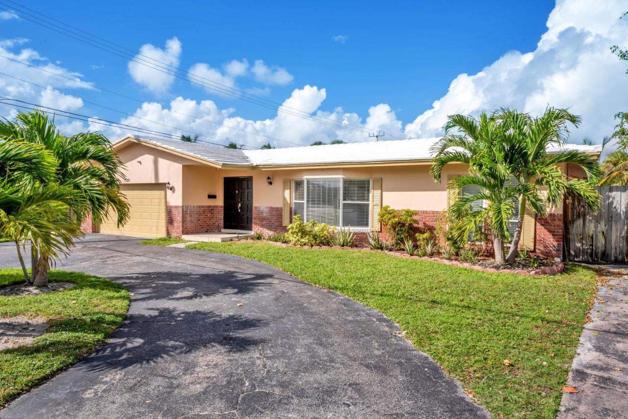 4 Bd Near Beach Spacious Solar Heated Pool Waterfront Home Pompano Beach Εξωτερικό φωτογραφία